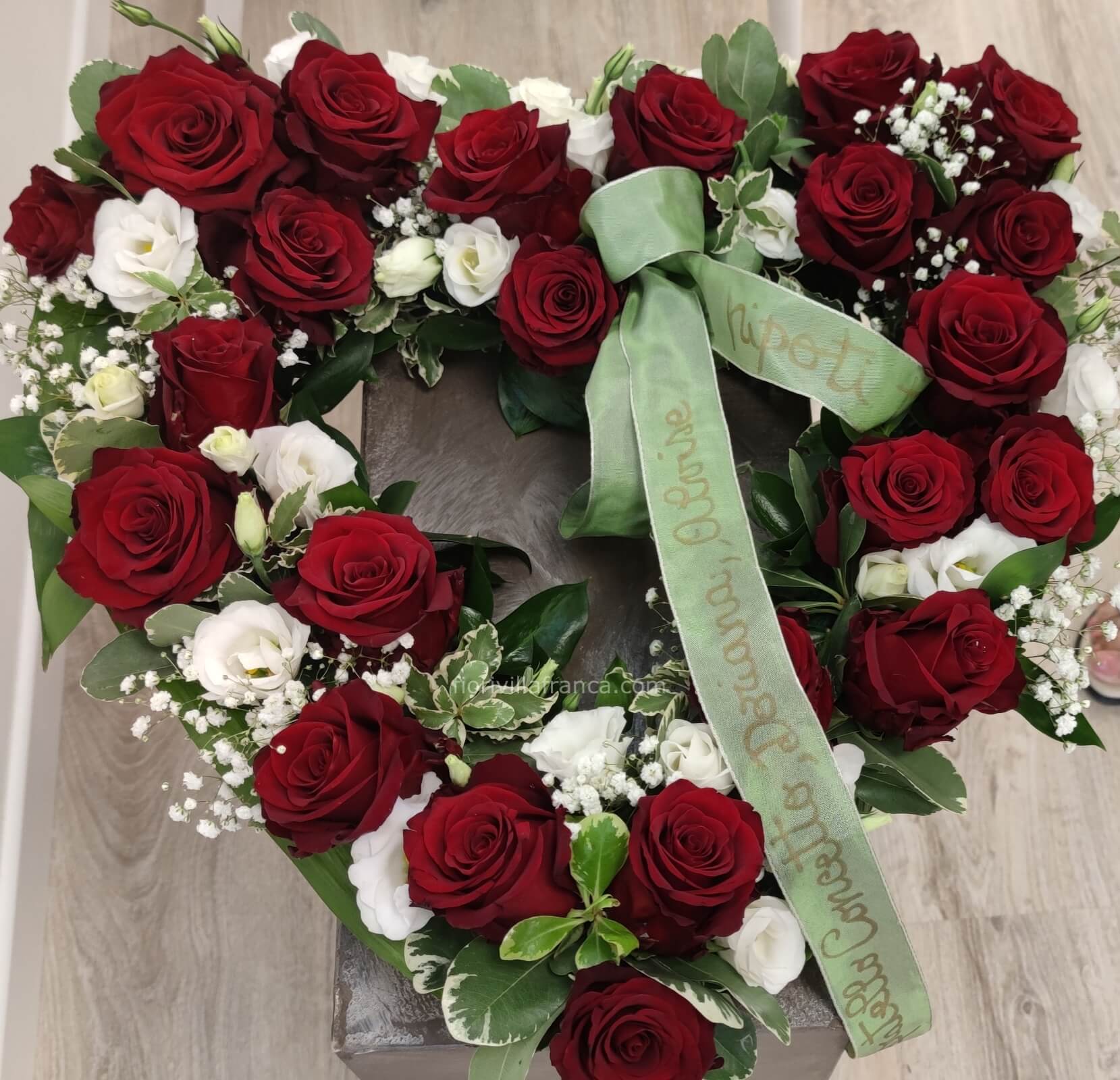 Mazzo di rose rosse – L'ANGOLO VERDE